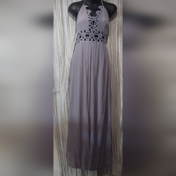 Stella luce plunging halter cut out maxi dress - Picture 2 of 12